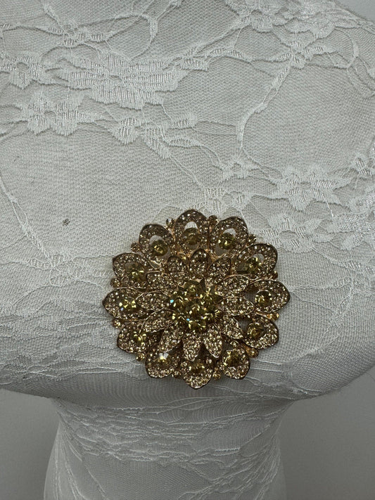 Brooch, diamanté brooch, light gold brooch, light rose gold
