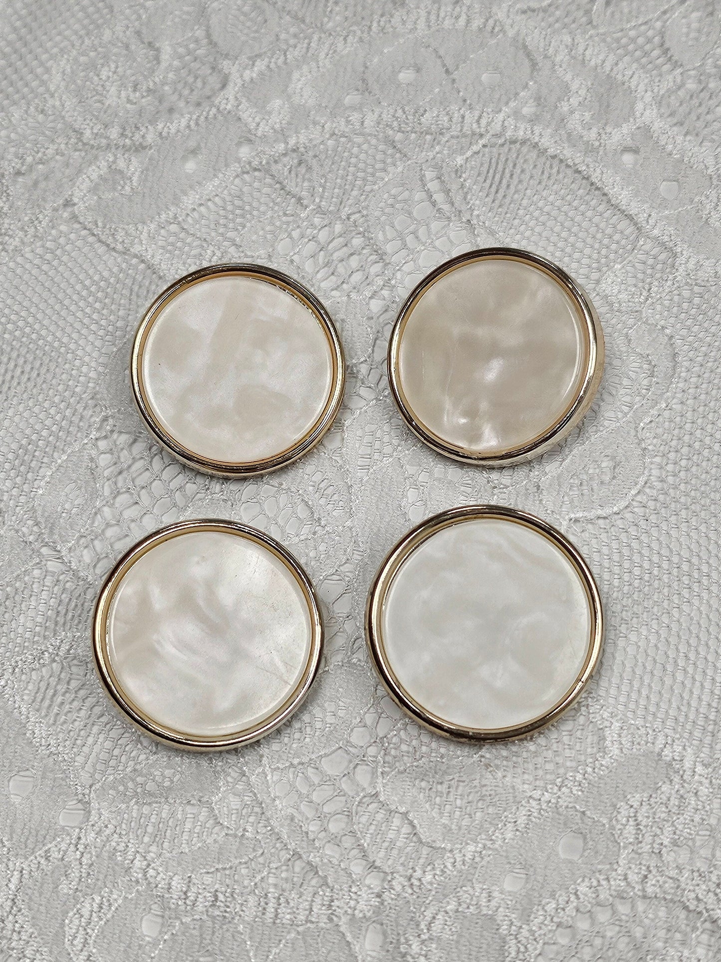 40L 25mm White pearlescent shank button, gold shank button, pearl effect button