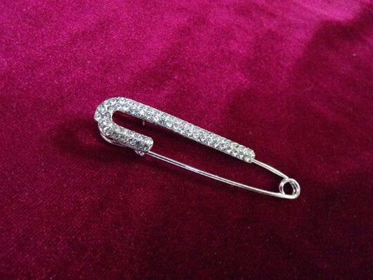 pearl pin, scarf pin, saree pin, pearl diamante pin, brooch,
