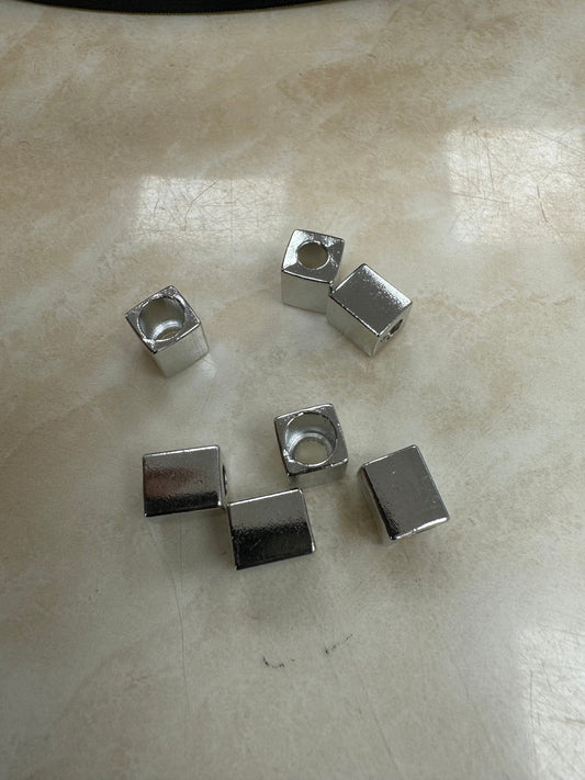 toggles, cord ends, cord tips, hoody tips,