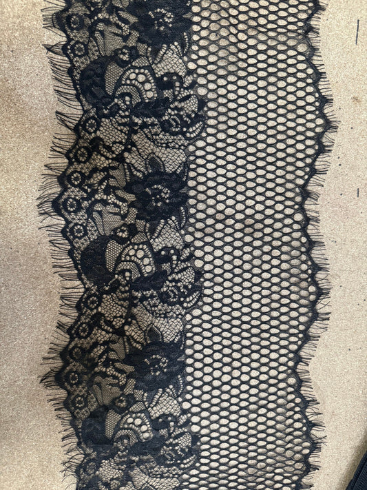 eyelash lace, lace, black lace, fashion lace. 26cm width lace